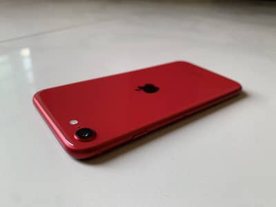 Brand New Condition iPhone SE 128gb 2020 Red Product Dual Sim Approved