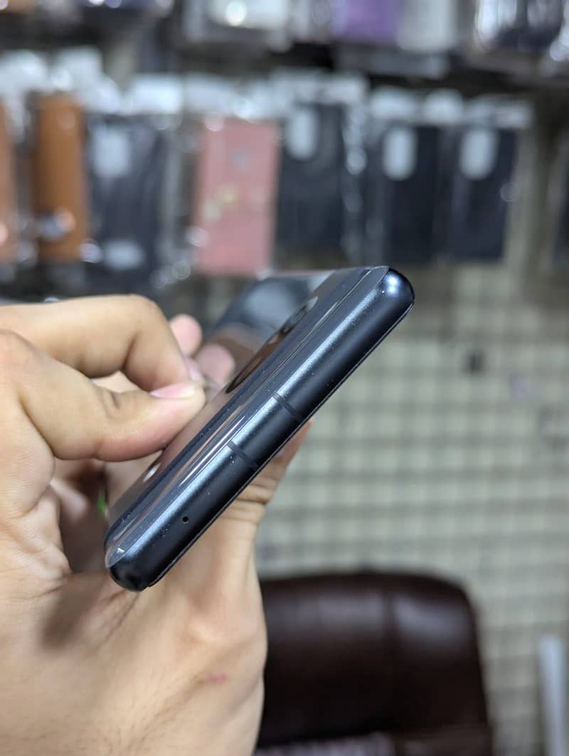 Google Pixel 7a 5