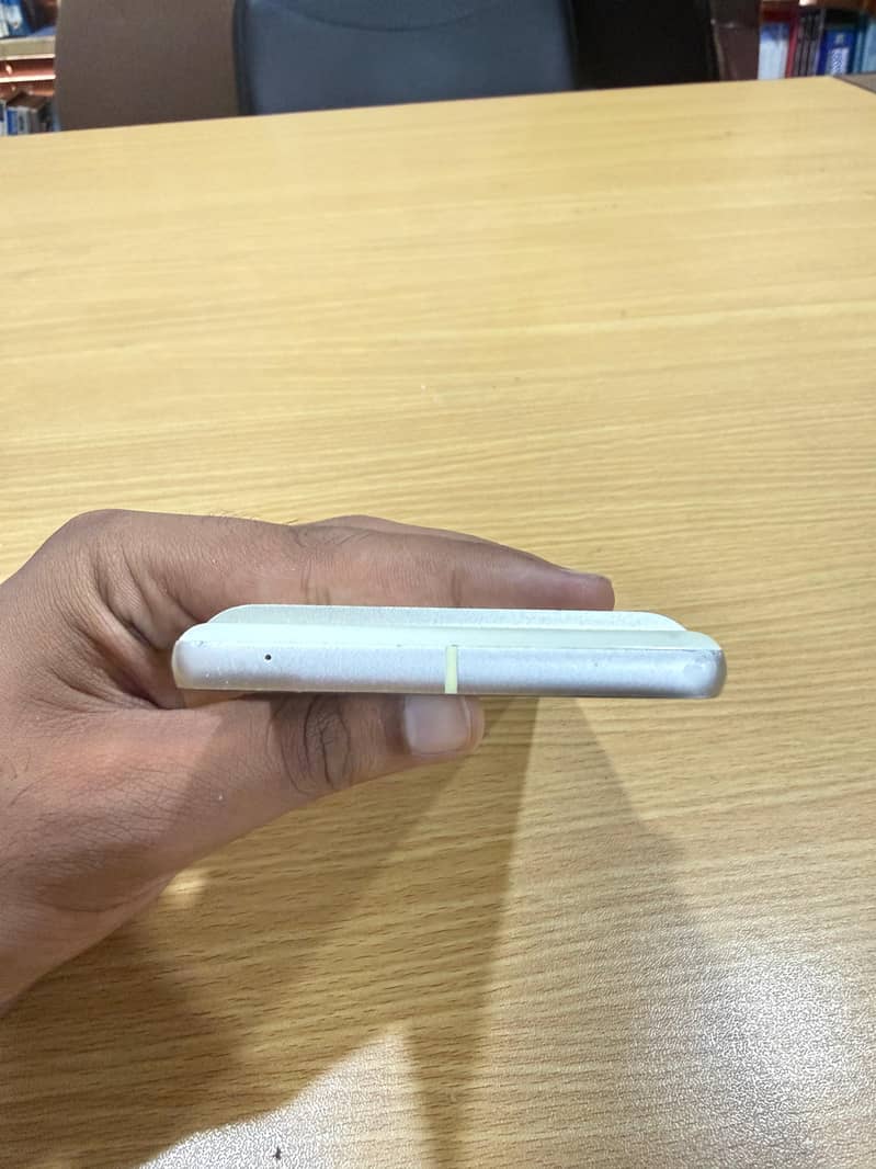 Google Pixel 7 5