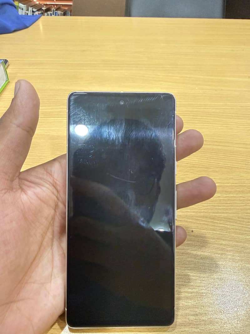 Google Pixel 7 6