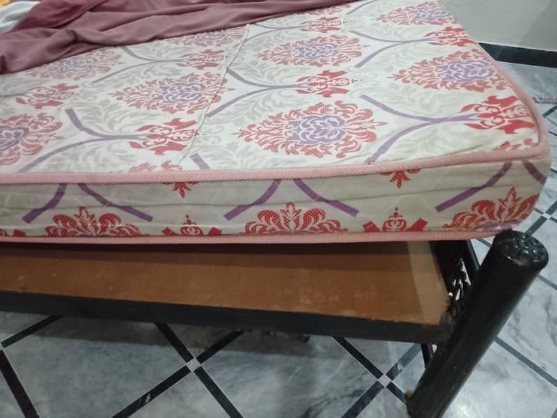 Bed and sofa set 8