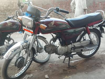 HONDA CD70 2022