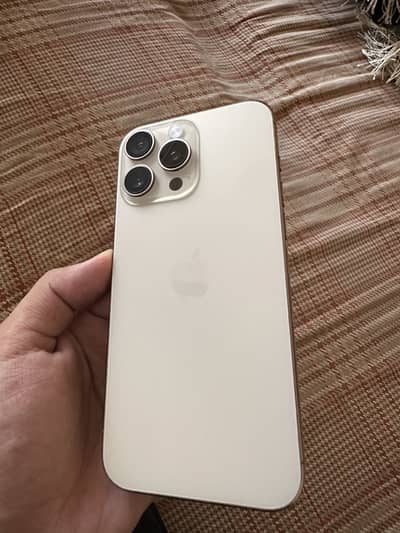 Apple iPhone 16 Pro Max