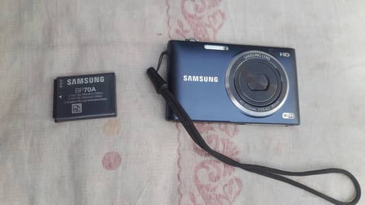 Samsung Smart Digital Camera with Wi-Fi & Battery