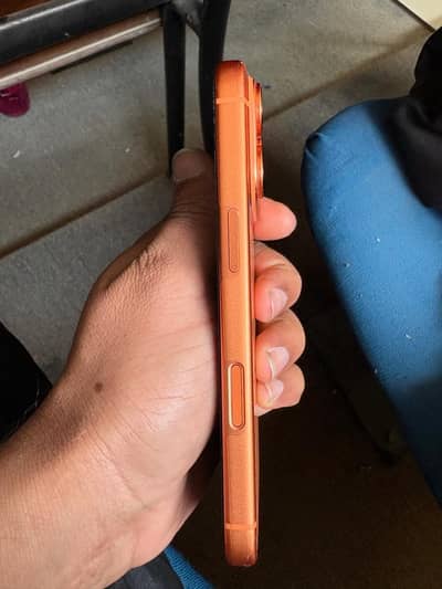 17 pro 256 GB 10/10 Battery health 99 LL/A Model Original Box