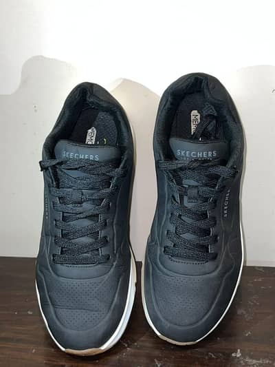 Skechers shoes