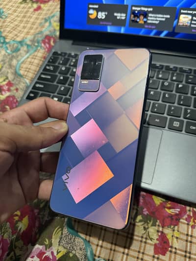 Vivo V21e