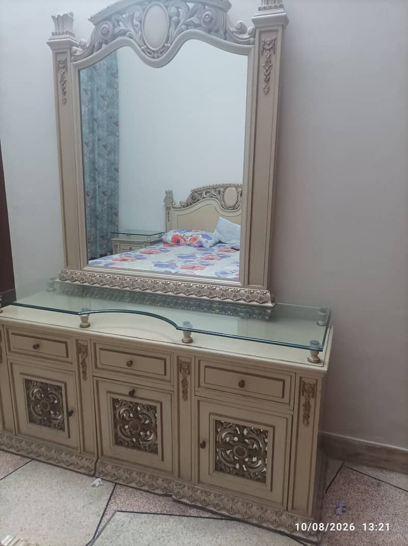 king size bed 3