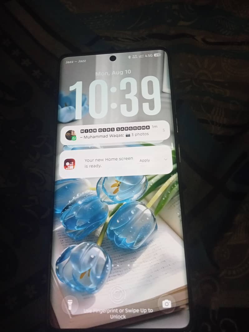 Tecno CAMON 40 Pro 0