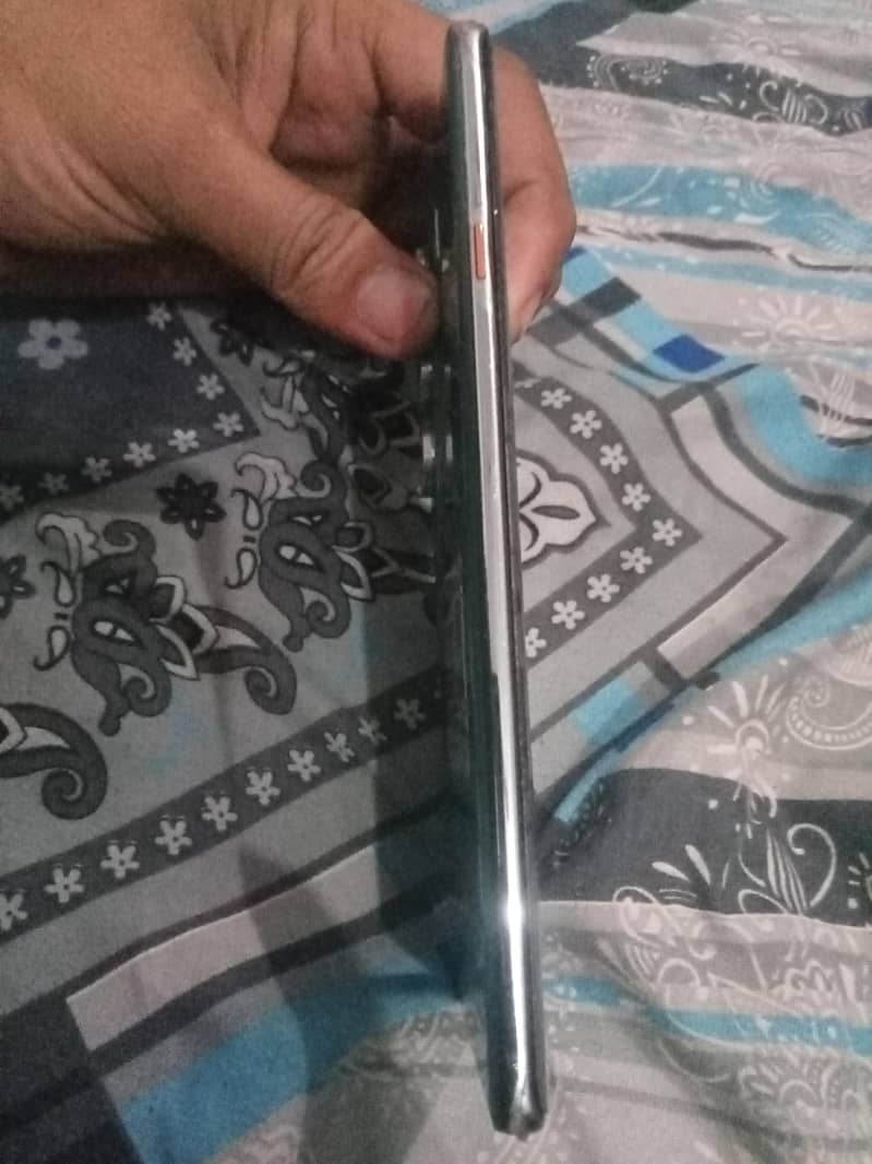 Tecno CAMON 40 Pro 3