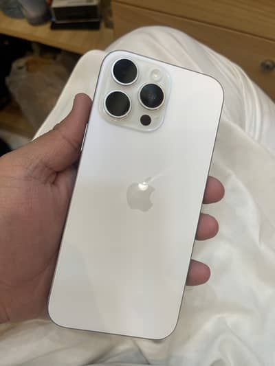 Apple iPhone 16 Pro Max