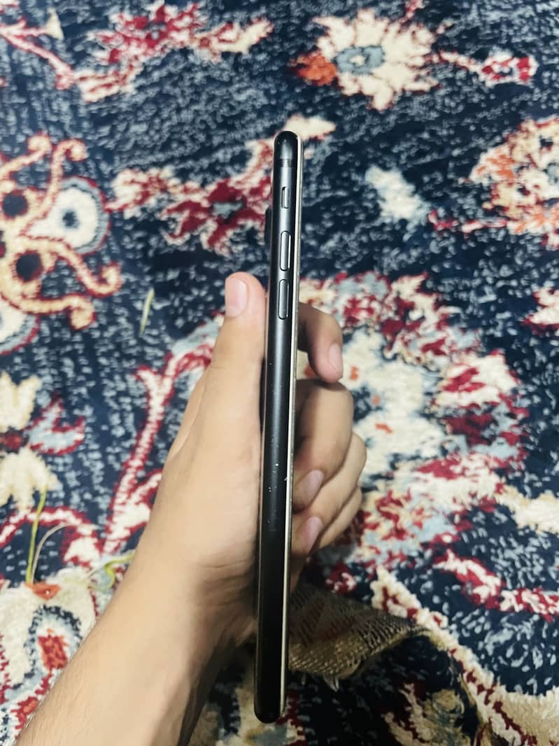 Apple iPhone 7 Plus 2