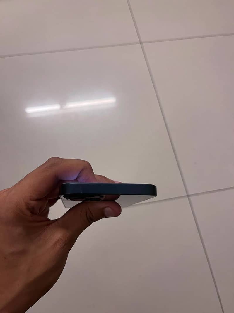Apple iPhone 13 1
