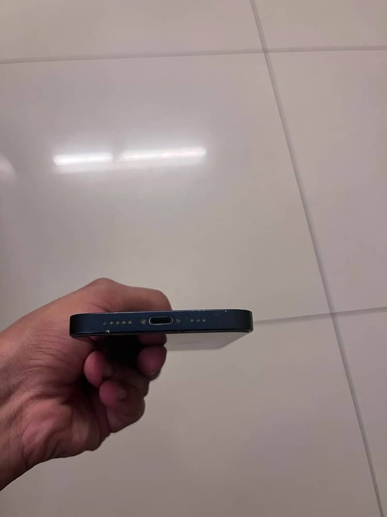 Apple iPhone 13 3