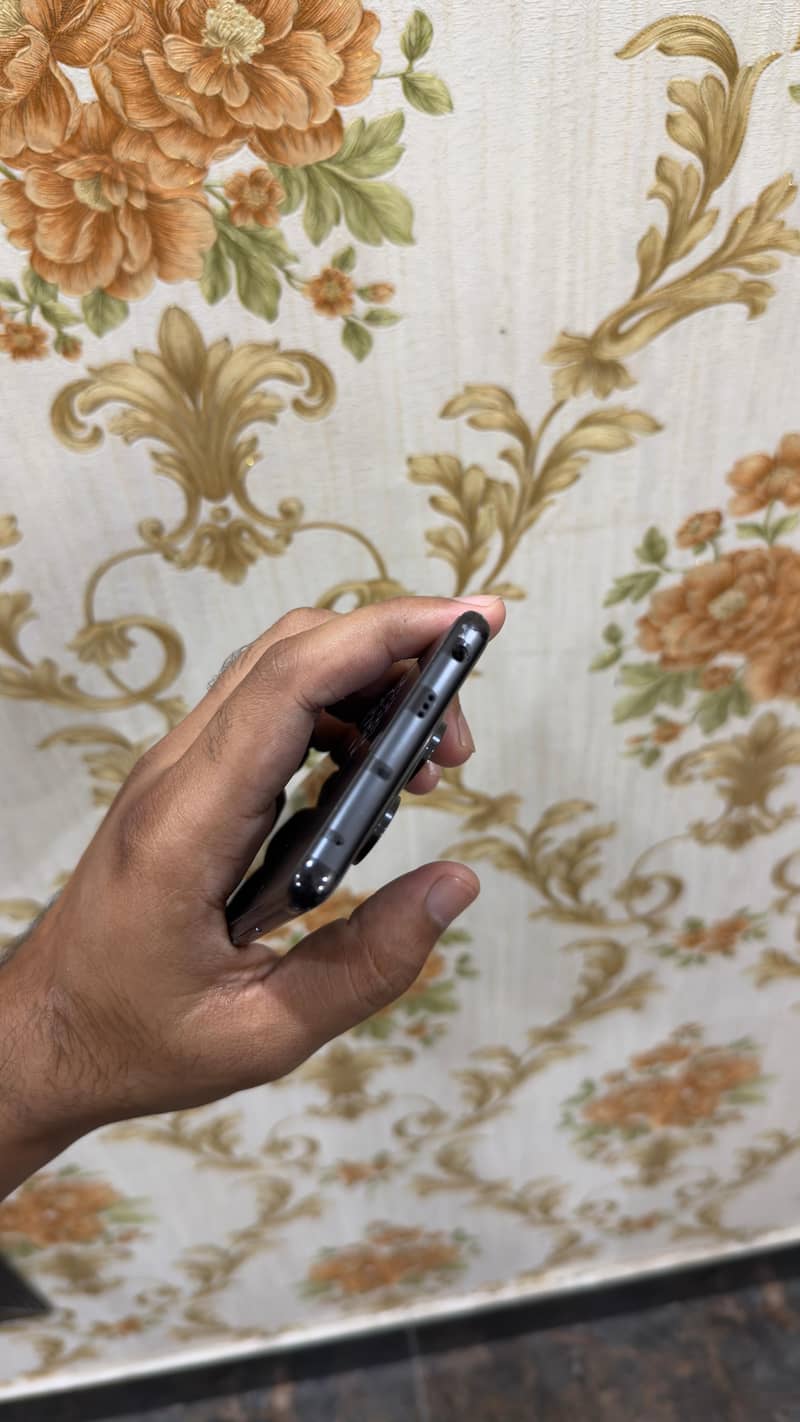Redmi note 14 pro 5