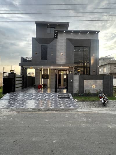 10 marla beautiful house for sale in central park housing society lahore