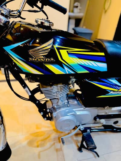 HONDA CG 125 2026 BLACK NEW CONDITION