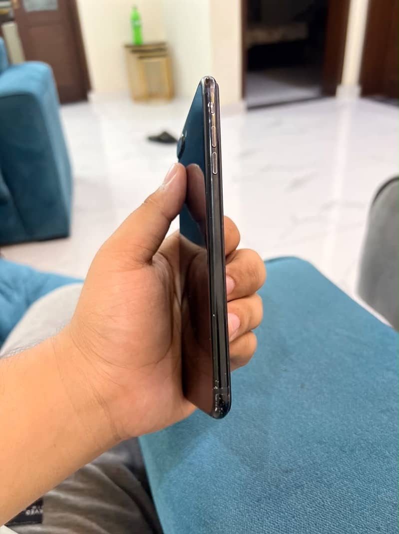 Apple iPhone 7 Plus 4