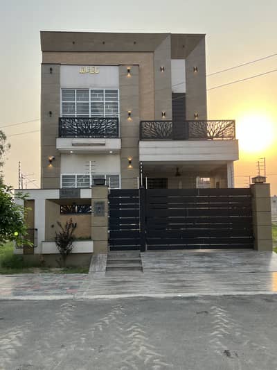 Beautiful Furnished House For Sale In Central Park Housing Society Lahore