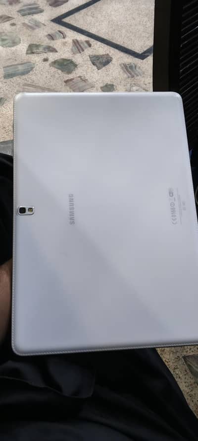 SM T900