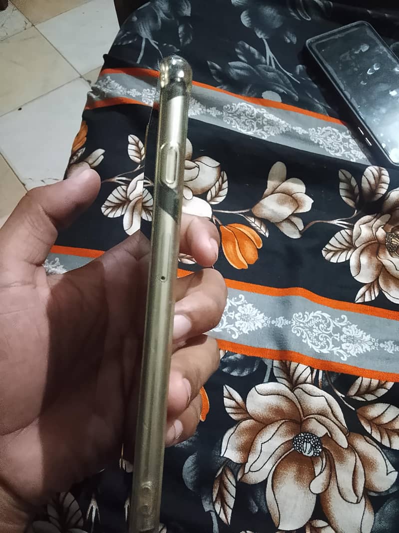 Apple iPhone 6S Plus 1