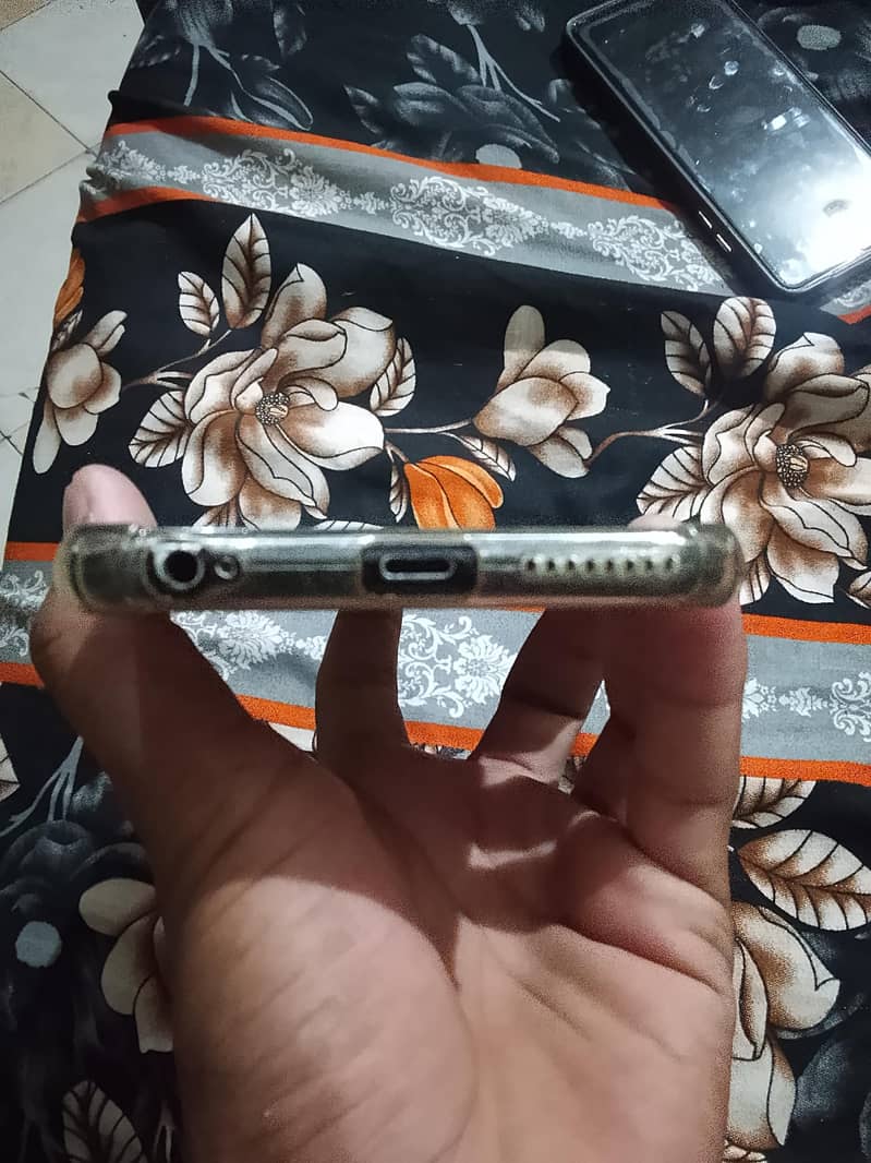 Apple iPhone 6S Plus 2