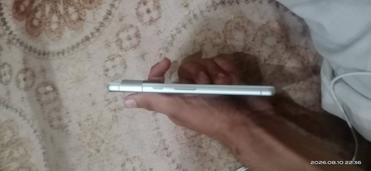 Google Pixel 7a 4