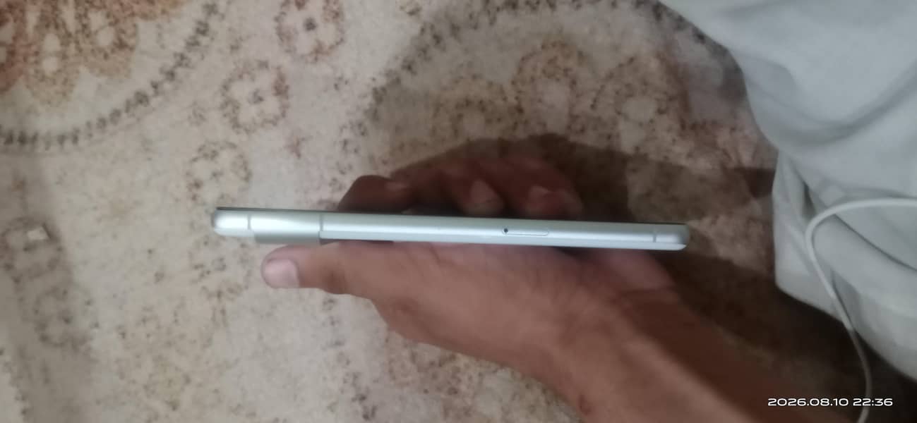 Google Pixel 7a 5