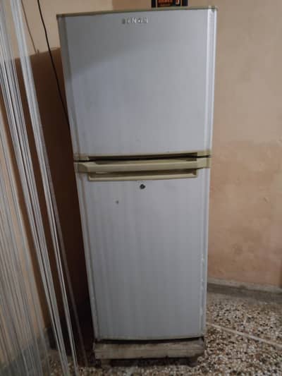 SINGER Urgent sale
