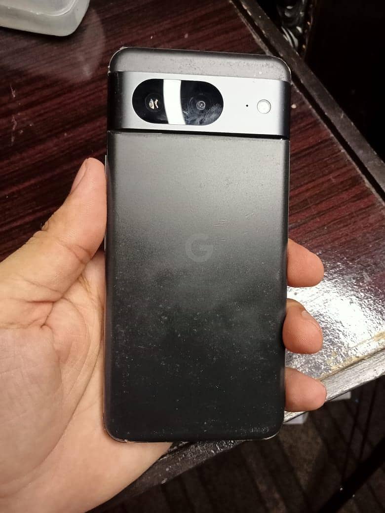 Google Pixel 8 3