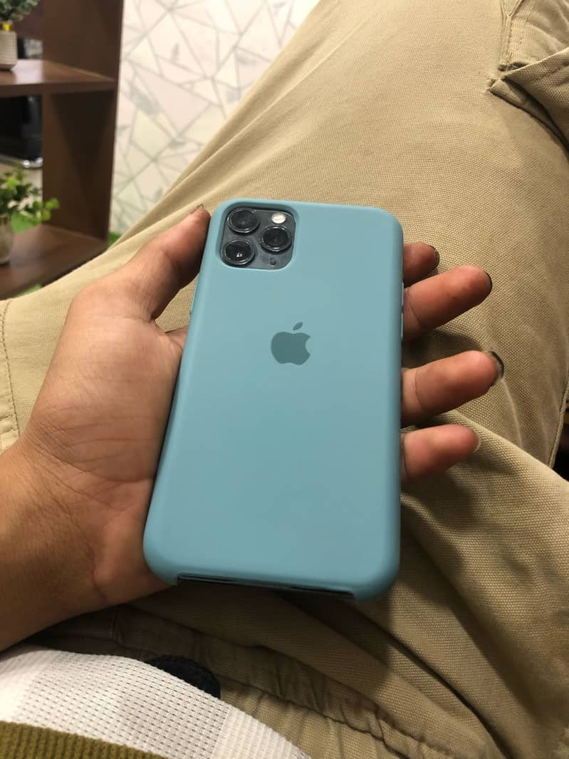Apple iPhone 11 Pro 0