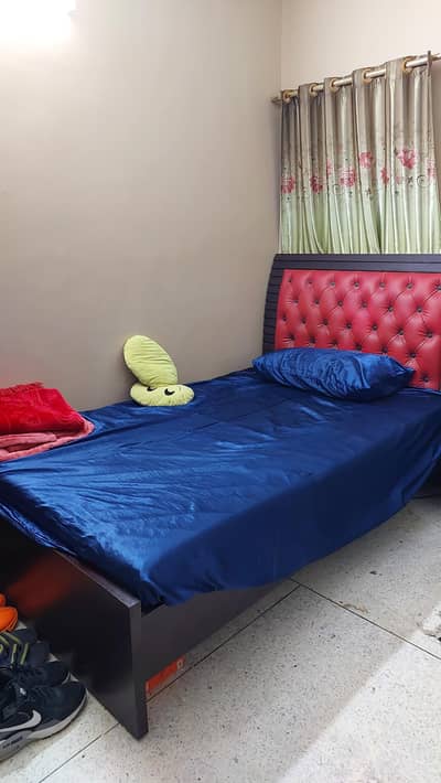 Tufted Wooden Bed with Side Table, Dressing Table and Showcase