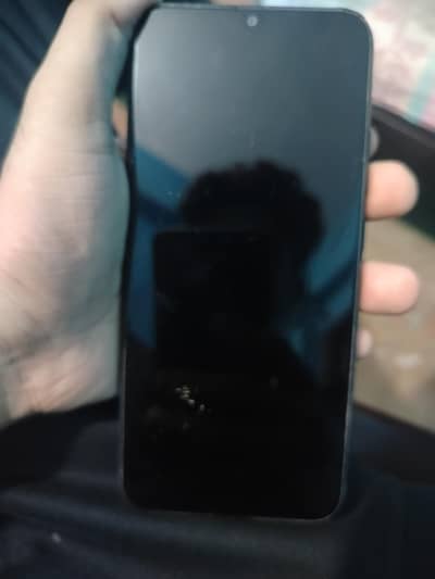 TECNO SPARK 6GO 4GB RAM 64GB ROM  JUST SCREEN PER BLACK SPOT HAY