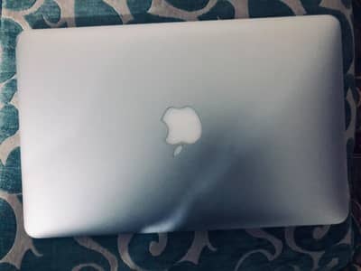 MacBook Air sale urgent base