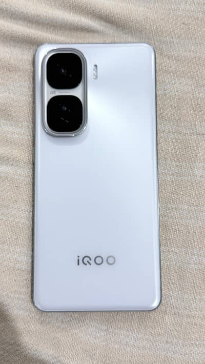 Vivo iQOO Neo10