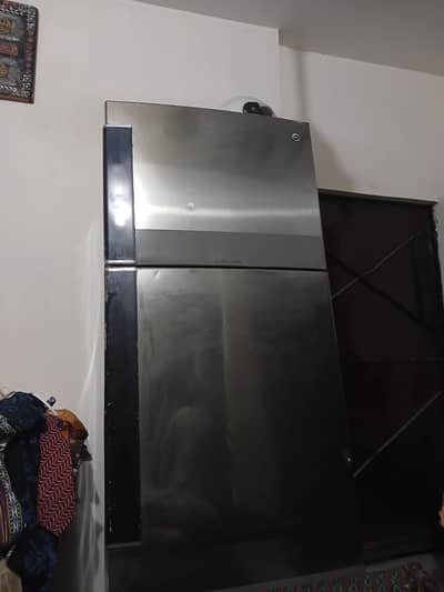 PEL 15/16 cb ft . . . . old Fridge for sale