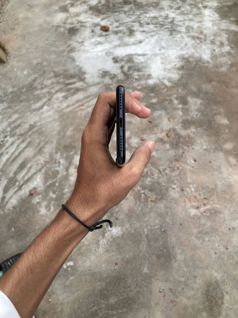 Apple iPhone SE 4