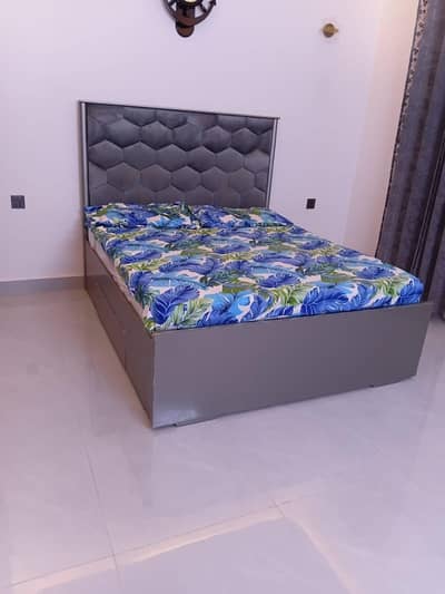 bed without mattress