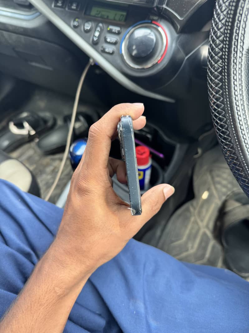 Apple iPhone 14 plus 9