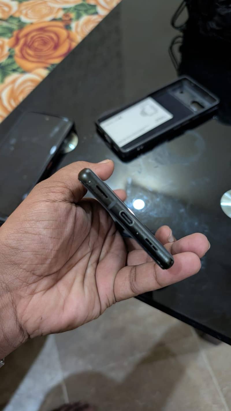 Google Pixel 6a 4