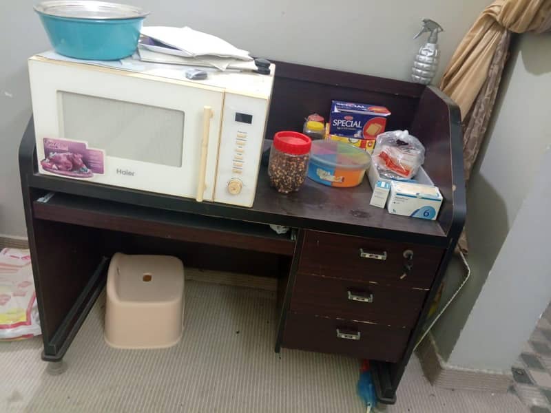study table 0