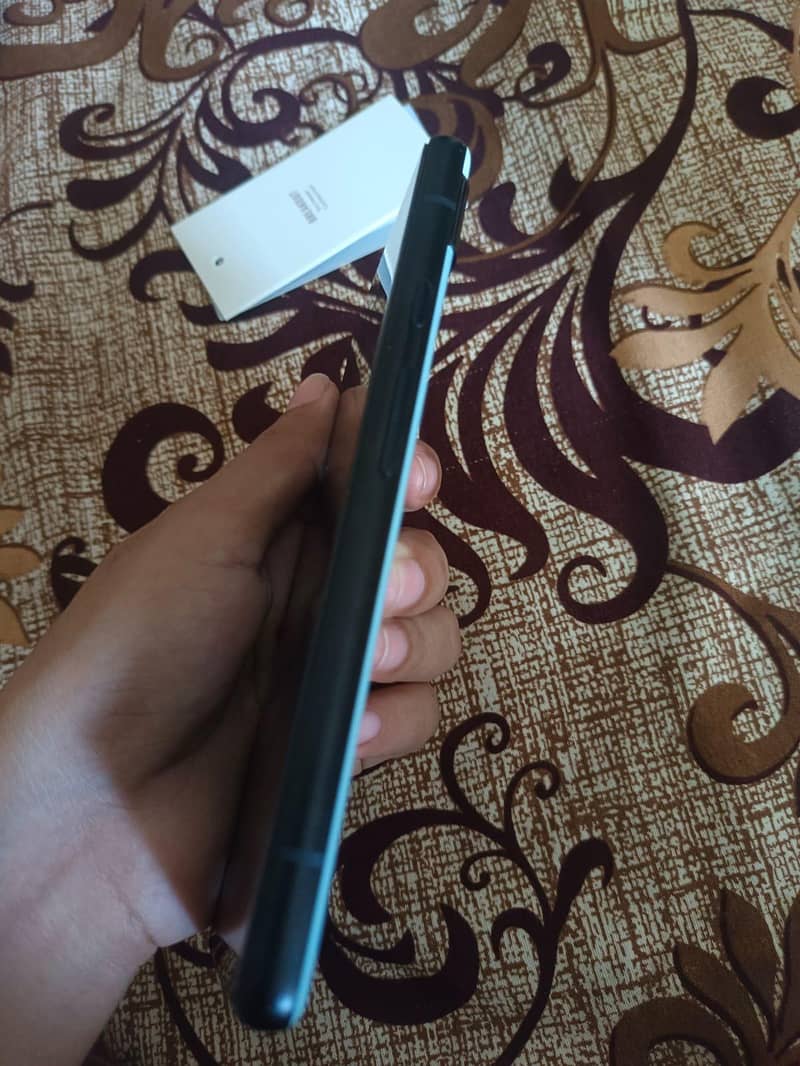Google pixel 6a 4