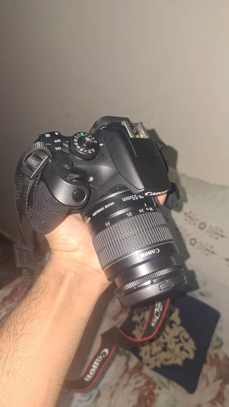 Selling my Canon EOS 2000D DSLR with original Canon 18-55mm lens 2