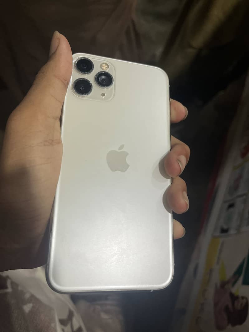Apple iPhone 11 Pro 7