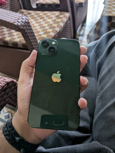 Apple iPhone 13 jv