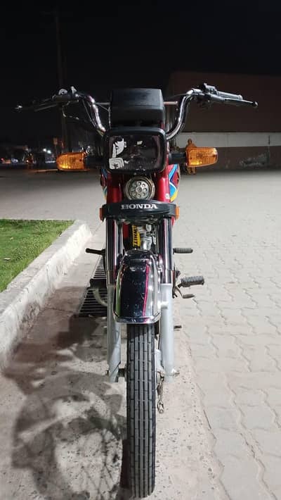 Honda CD 70 2026