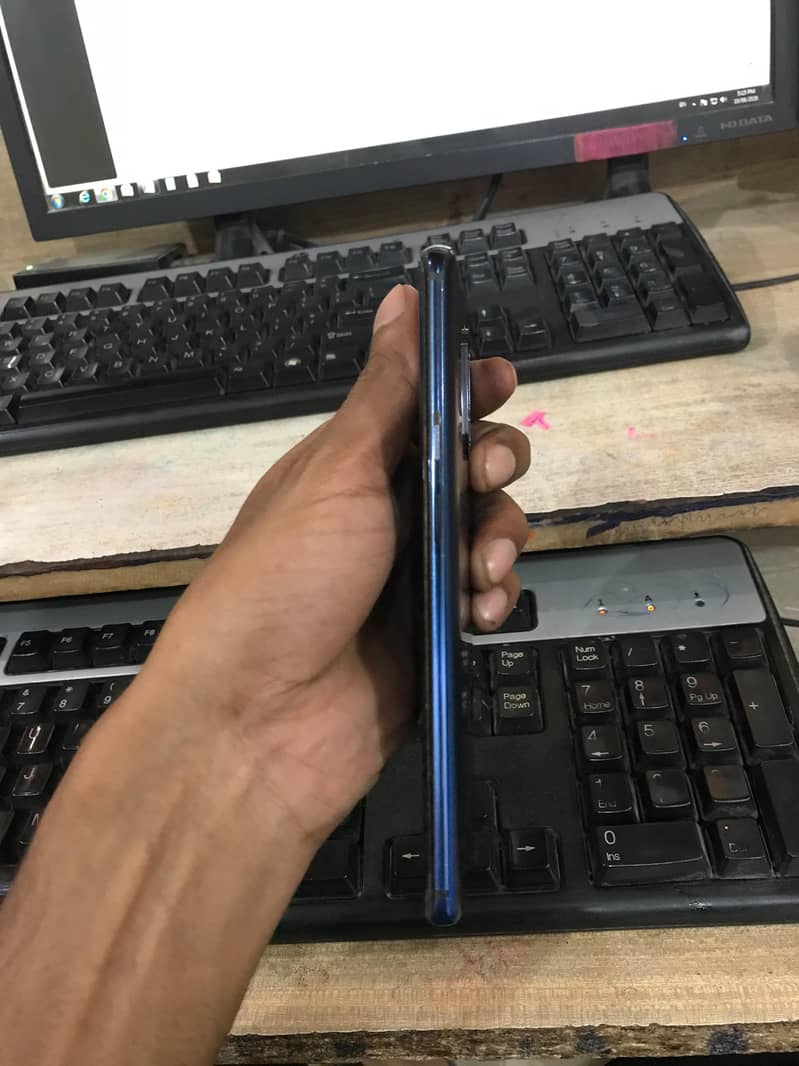 One Plus 7 Pro 4