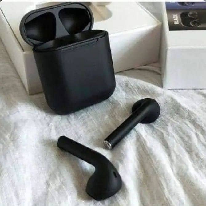  WIRELESS BLUETOOTH EARBUDS  1