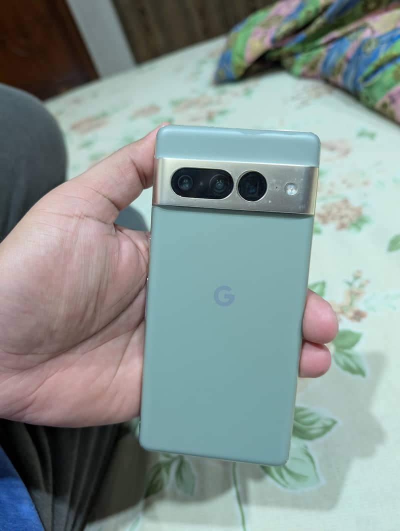 Google Pixel 7 Pro 2