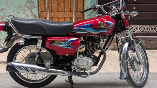 Honda 125 Red colour 2024 model